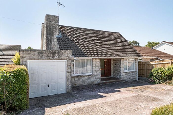 3 Bedroom Detached House For Sale In Wyke Oliver Road, Weymouth, DT3