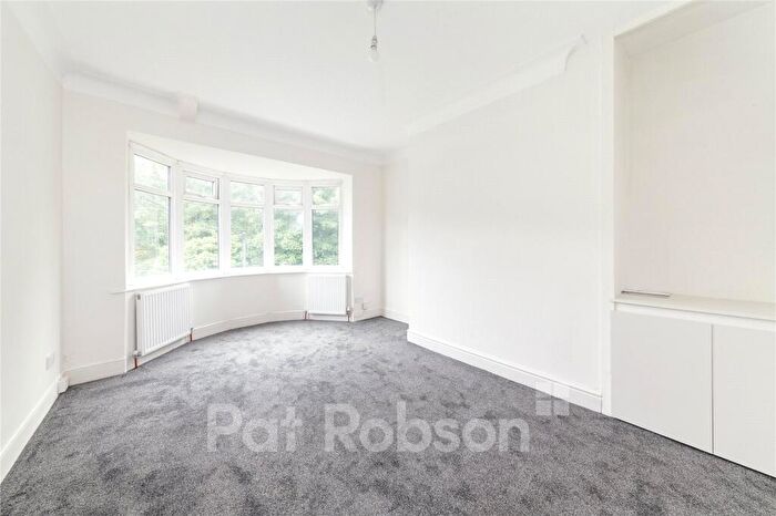 2 Bedroom Apartment To Rent In Springbank Road, Sandyford, Newcastle Upon Tyne, NE2