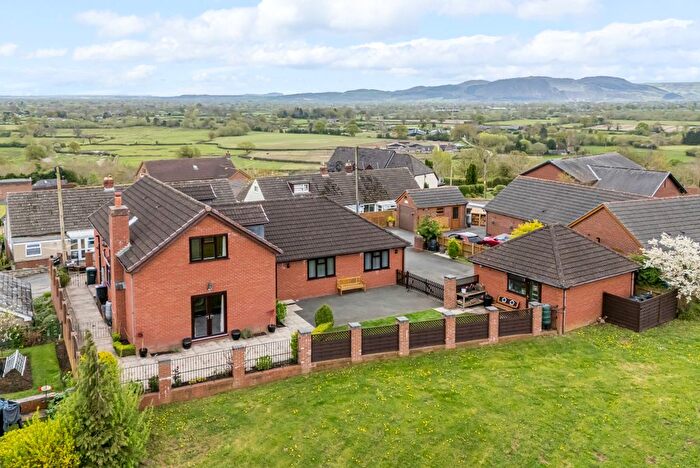 4 Bedroom Detached House For Sale In The New House, Stargarreg Lane, Pant, SY10