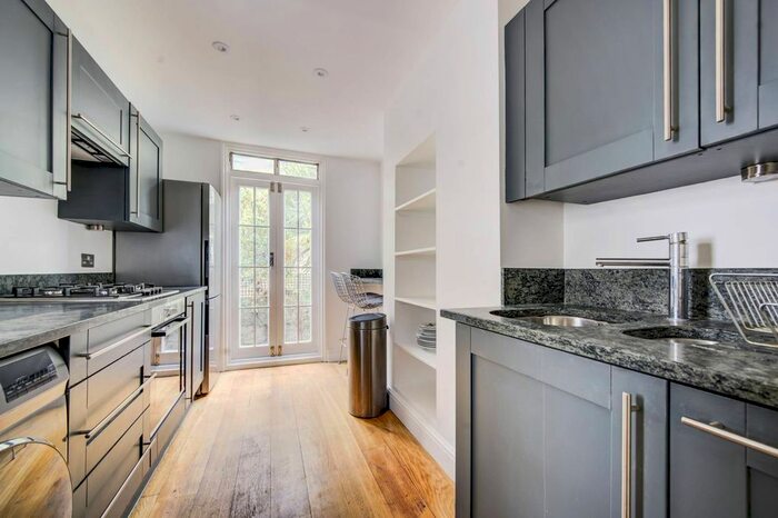 2 Bedroom Maisonette To Rent In Ifield Road, Chelsea, London, SW10