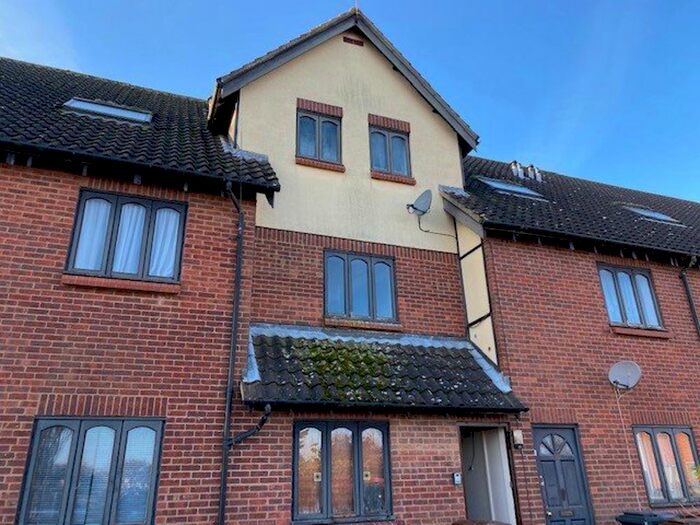 2 Bedroom Flat To Rent In Rockingham Mews, Stephenson Way, Corby, NN17