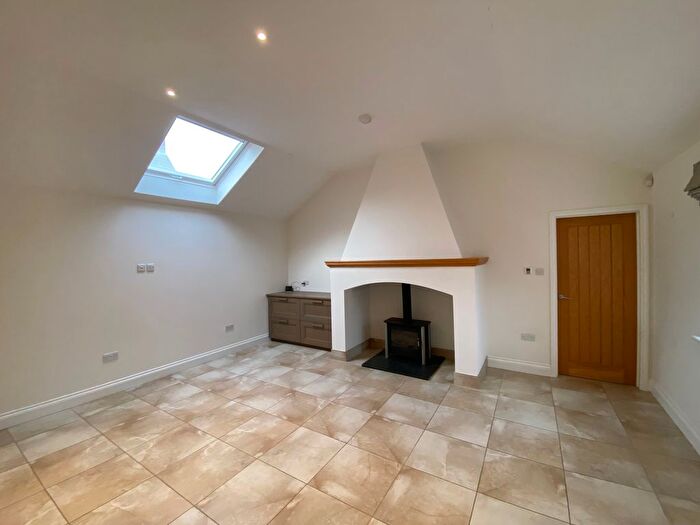 2 Bedroom Detached Bungalow To Rent In Brook Road, Bassingbourn, Royston, SG8