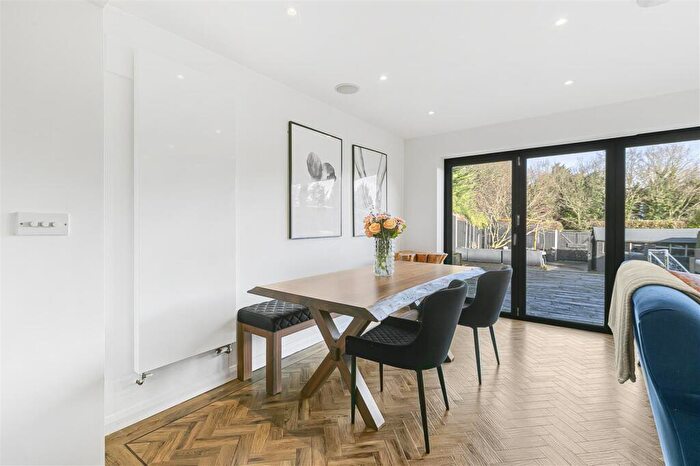 3 Bedroom Terraced House For Sale In Cul-de-sac Location In The Village Of Essendon., AL9