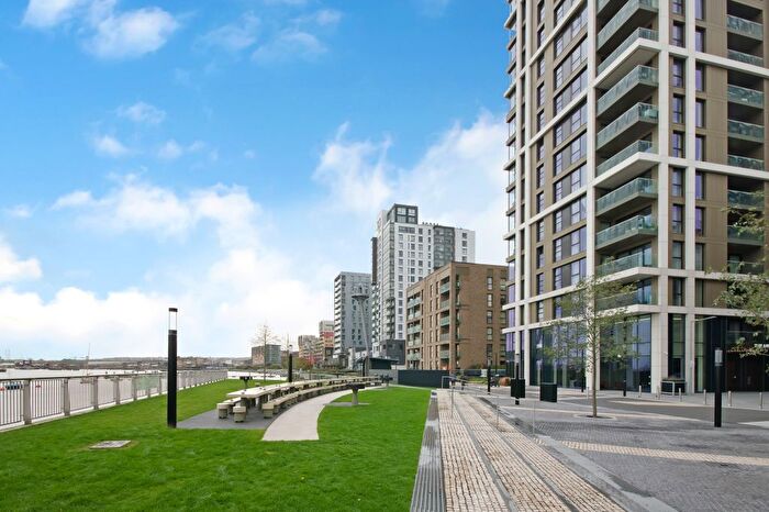 1 Bedroom Flat To Rent In Pilot Walk, London, SE10