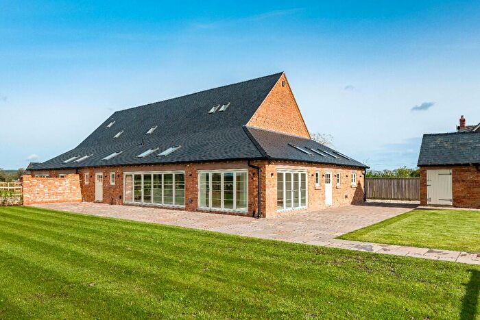 4 Bedroom Barn Conversion For Sale In Wrexham Road, CW6