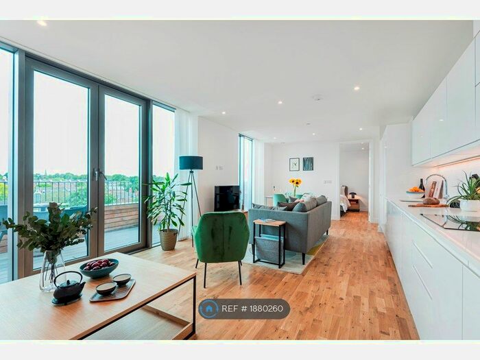 2 Bedroom Flat To Rent In Queen's Road, Reading, RG1