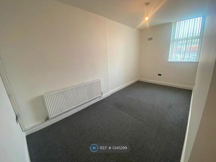 2 Bedroom Flat To Rent In Alderson Road, Liverpool, L15