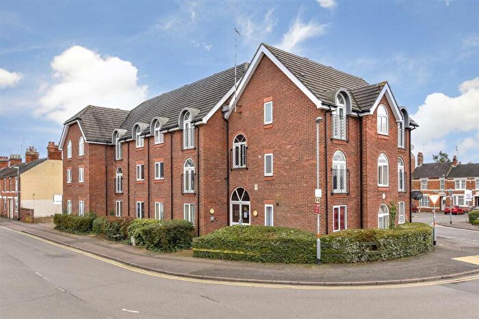 2 Bedroom Apartment To Rent In Eskdaill Place, Lindsay Street, Kettering, NN16