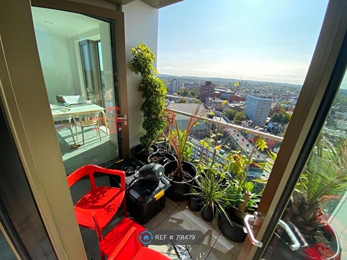 1 Bedroom Flat To Rent In Stockwell Road, London, SW9