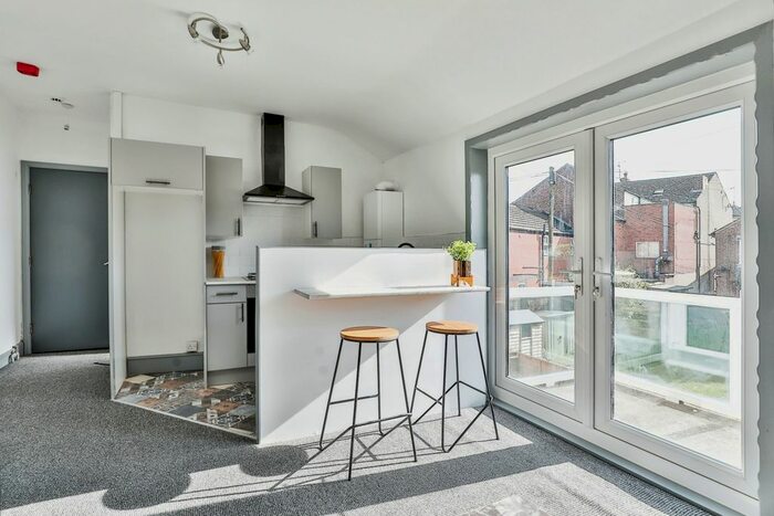 1 Bedroom Flat To Rent In Swindon Street, Bridlington, East Riding Of Yorkshi, YO16