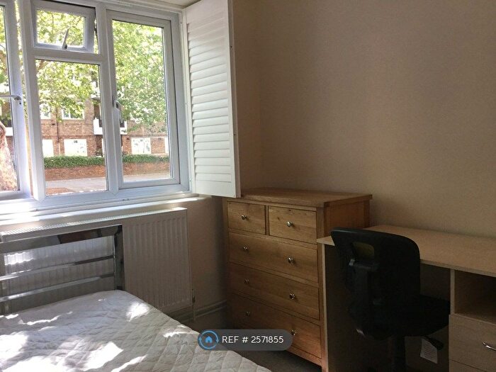 4 Bedroom Flat To Rent In Great Dover Street, London, SE1
