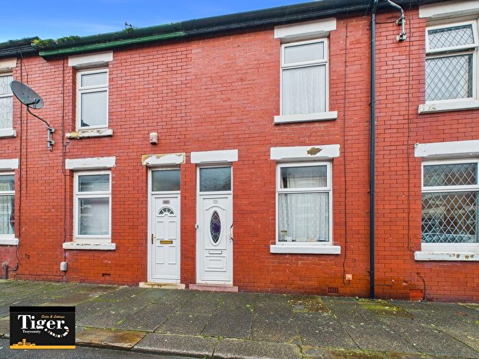 2 Bedroom Terraced House For Sale In Whittaker Avenue, Blackpool, FY3