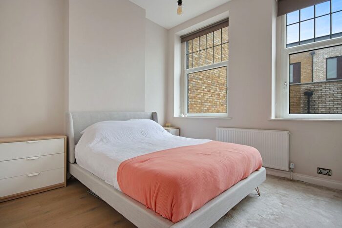 1 Bedroom Flat To Rent In New Kent Road, London, SE1