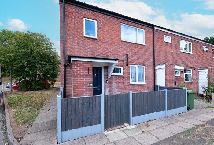 3 Bedroom End Of Terrace House For Sale In Hampton Close, Redditch, B98