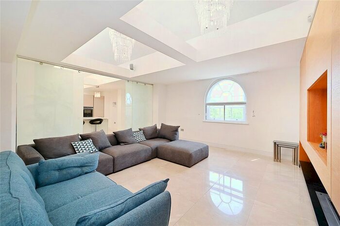 4 Bedroom Flat To Rent In York Terrace West, Regent's Park, London, NW1