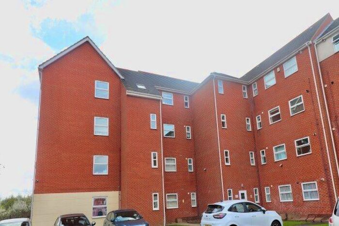 2 Bedroom Flat To Rent In Clay Hill Road, Basildon, SS16