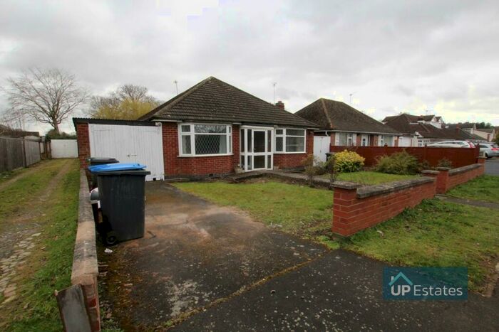 3 Bedroom Detached Bungalow To Rent In Ferndale Road, Binley Woods, Coventry, CV3