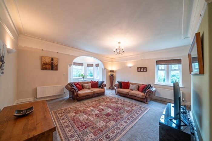 2 Bedroom Apartment For Sale In Meols Drive, CH47