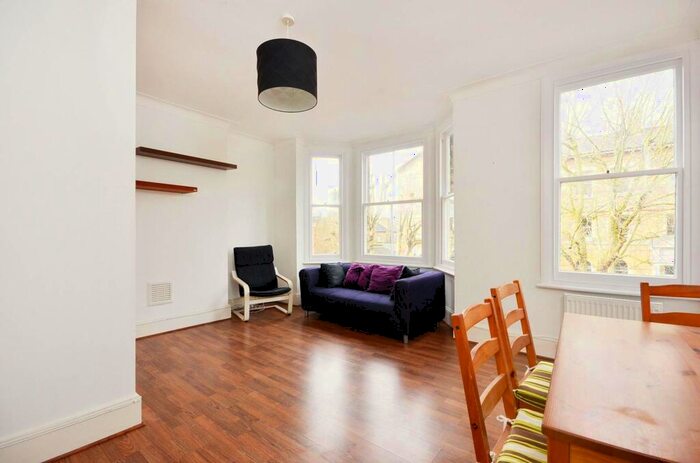 2 Bedroom Flat To Rent In Austral Street, , Kennington, London, SE11