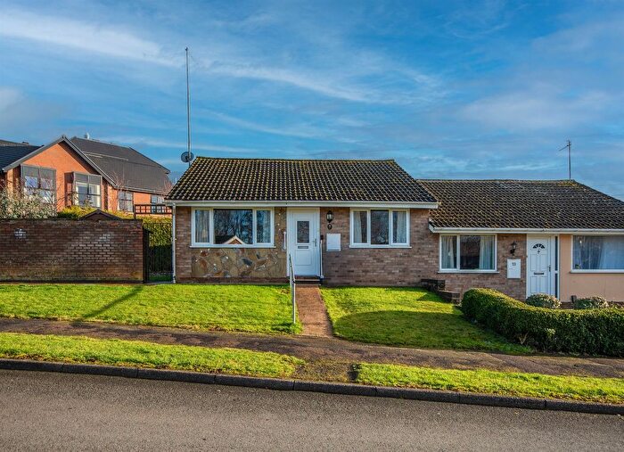 2 Bedroom Semi Detached Bungalow For Sale In Severn Way, Kettering, NN16