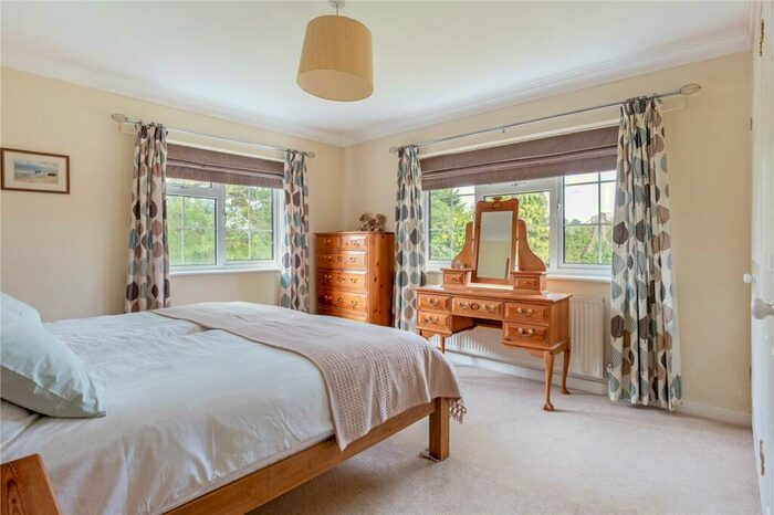 5 Bedroom Detached House For Sale In Shepherds Way, Liphook, GU30
