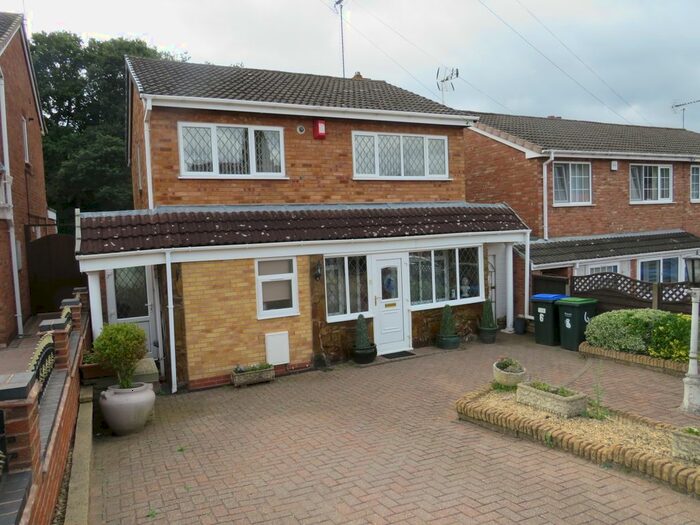 3 Bedroom Property To Rent In Farlands Grove, Great Barr, Birmingham, B43