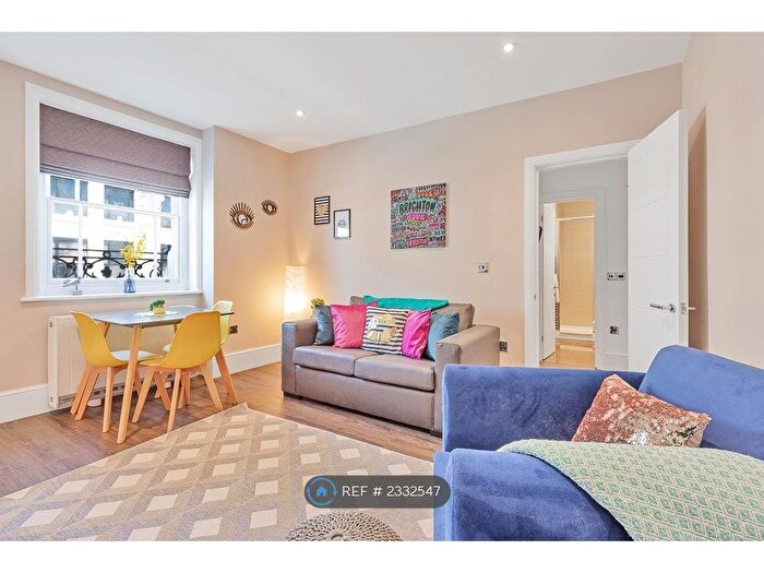 1 Bedroom Flat To Rent In West Street, Brighton, BN1