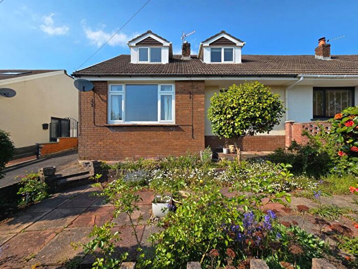 4 Bedroom Bungalow For Sale In Pwll Evan Ddu, Coity, CF35
