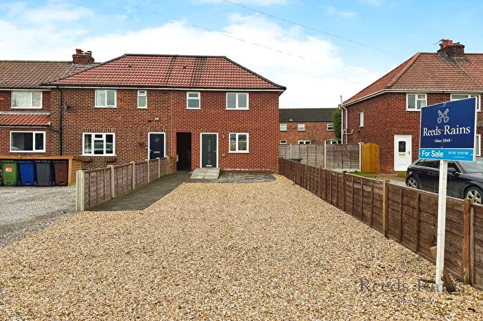 3 Bedroom Semi-detached House For Sale In Curson Terrace, Cliffe, Selby, North Yorkshire, YO8