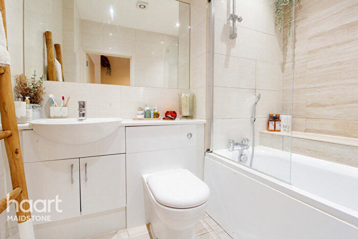 2 Bedroom Apartment For Sale In Knightrider Street, Maidstone, ME15