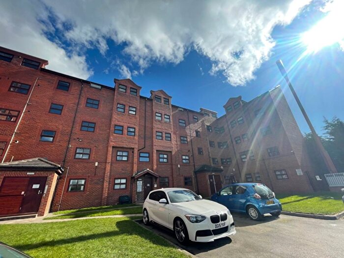 4 Bedroom Flat For Sale In Kelso Heights, Belle Vue Road, Leeds, LS3