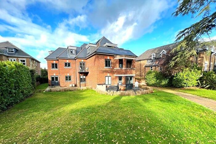 2 Bedroom Apartment To Rent In Epsom Road, Guildford, GU1