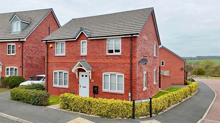 4 Bedroom Detached House For Sale In Hare Edge Drive, Oakwood, Derby, DE21