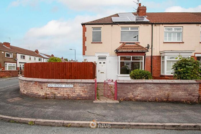 3 Bedroom End Of Terrace House For Sale In Holyrood Road, Town Fields, Doncaster, DN2