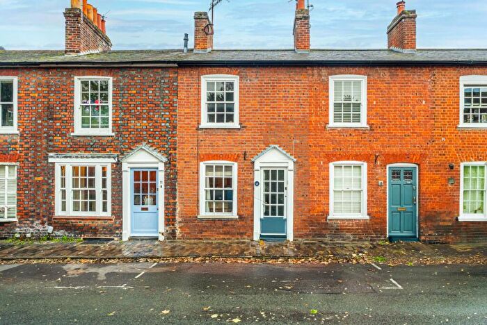 2 Bedroom Terraced House For Sale In Welclose Street, St. Albans, Hertfordshire, AL3