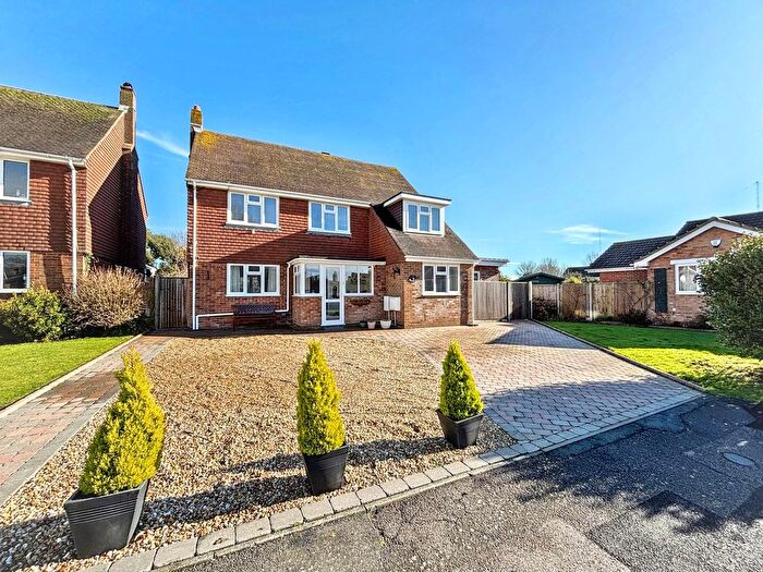 5 Bedroom Detached House For Sale In Holm Oak Close, Bexhill-On-Sea, TN39