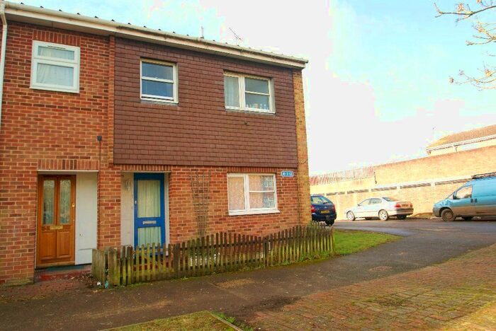 3 Bedroom End Of Terrace House To Rent In Galahad Close, King Arthurs Way, Andover, SP10
