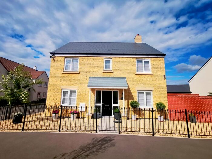 4 Bedroom Detached House For Sale In Pennington Road, Wickwar, Wotton-Under-Edge, GL12