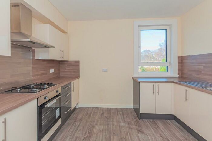 2 Bedroom Flat To Rent In Mitchell Crescent, Alloa, FK10