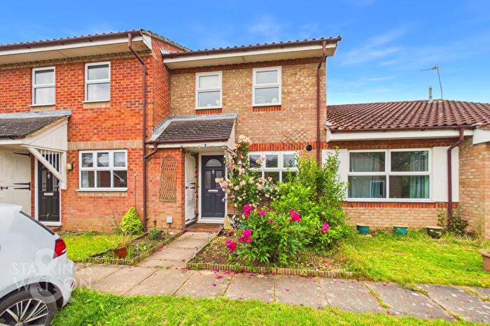 3 Bedroom Terraced House For Sale In Melton Close, Wymondham, NR18