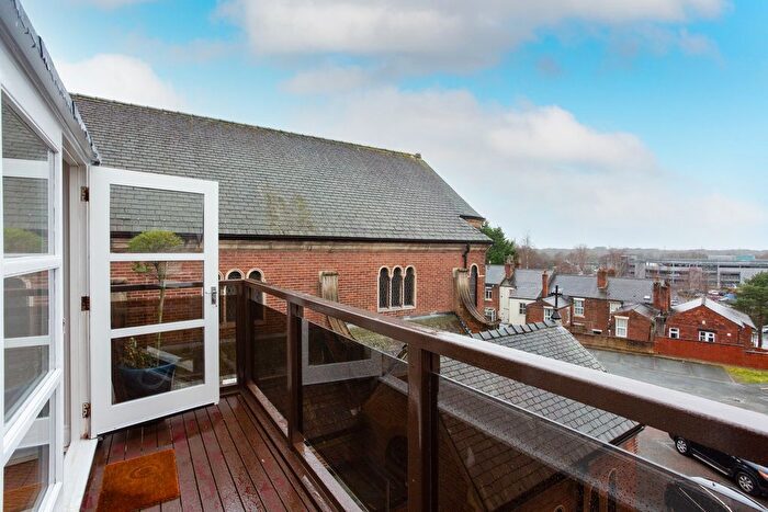 2 Bedroom Flat For Sale In Winckley Square, Preston, PR1