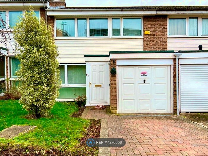 3 Bedroom Terraced House To Rent In Oakley Close, Isleworth TW7