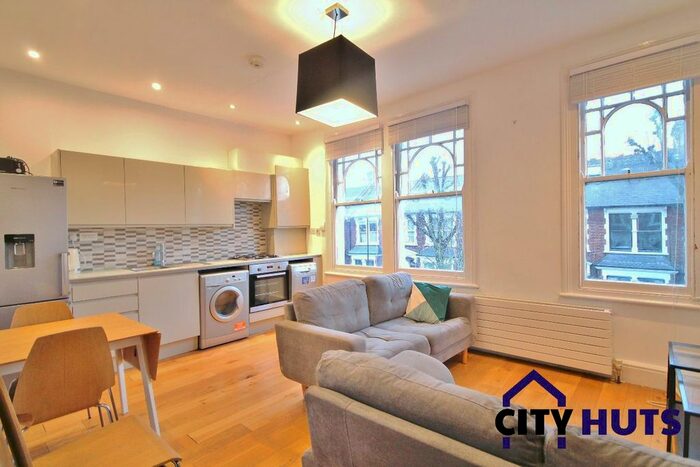 4 Bedroom Flat To Rent In Harberton Road, London, N19