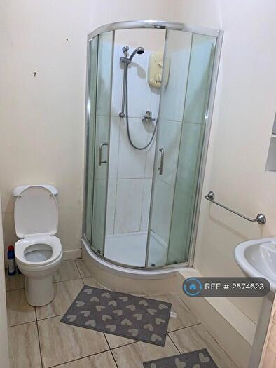1 Bedroom Flat To Rent In Hillfoot Street, Dunoon, PA23