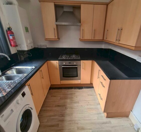 3 Bedroom Terraced House To Rent In Dawlish Avenue, Leeds, West Yorkshire, LS9