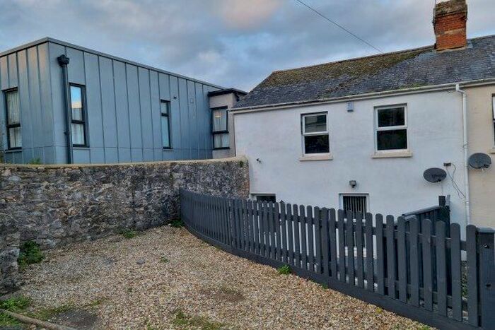 2 Bedroom Property To Rent In Tudor Road The Retreat, Newton Abbot, TQ12