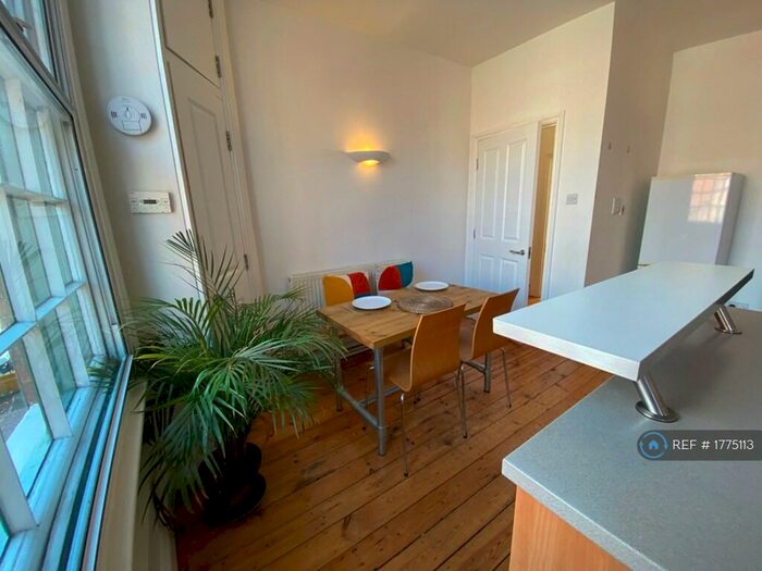 2 Bedroom Flat To Rent In Ribbon Factory, Coventry, CV1