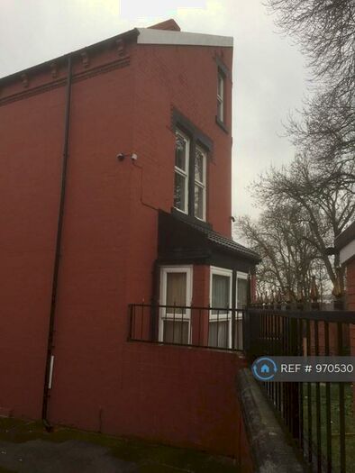 4 Bedroom End Of Terrace House To Rent In Belvedere Mount, Leeds, LS11