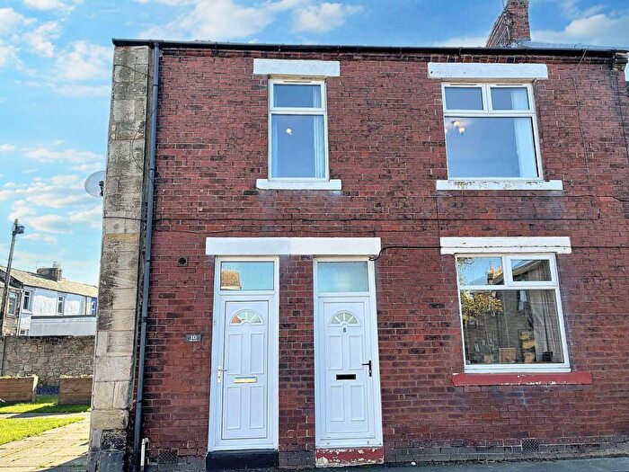 2 Bedroom Flat To Rent In High Street, Amble, Northumberland, NE65