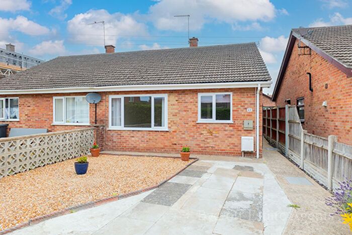 2 Bedroom Semi-detached Bungalow For Sale In Modern Single-Story Living In Rosedale Gardens, Belton, NR31